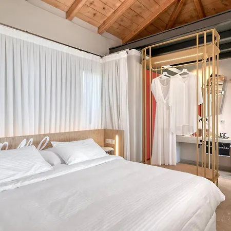 Great Lefkada - 1 Bedroom - Nikinara - Stunning Sea Views - Perfect For Couples * Tsoukaládhes
